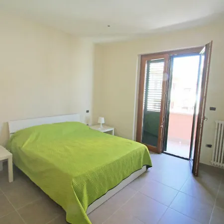 Appartamento Locazione Turistica Beach House.2 *